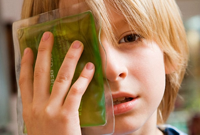 Почему идет кровь из глаз