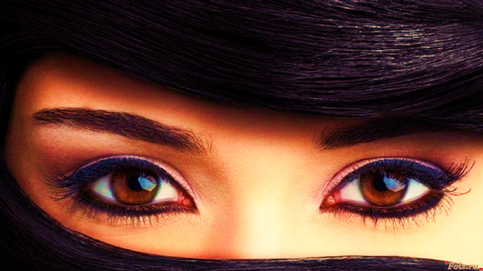 От чего зависит цвет глаз у человека