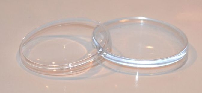 Стеклянные или пластиковые линзы, какие лучше выбрать