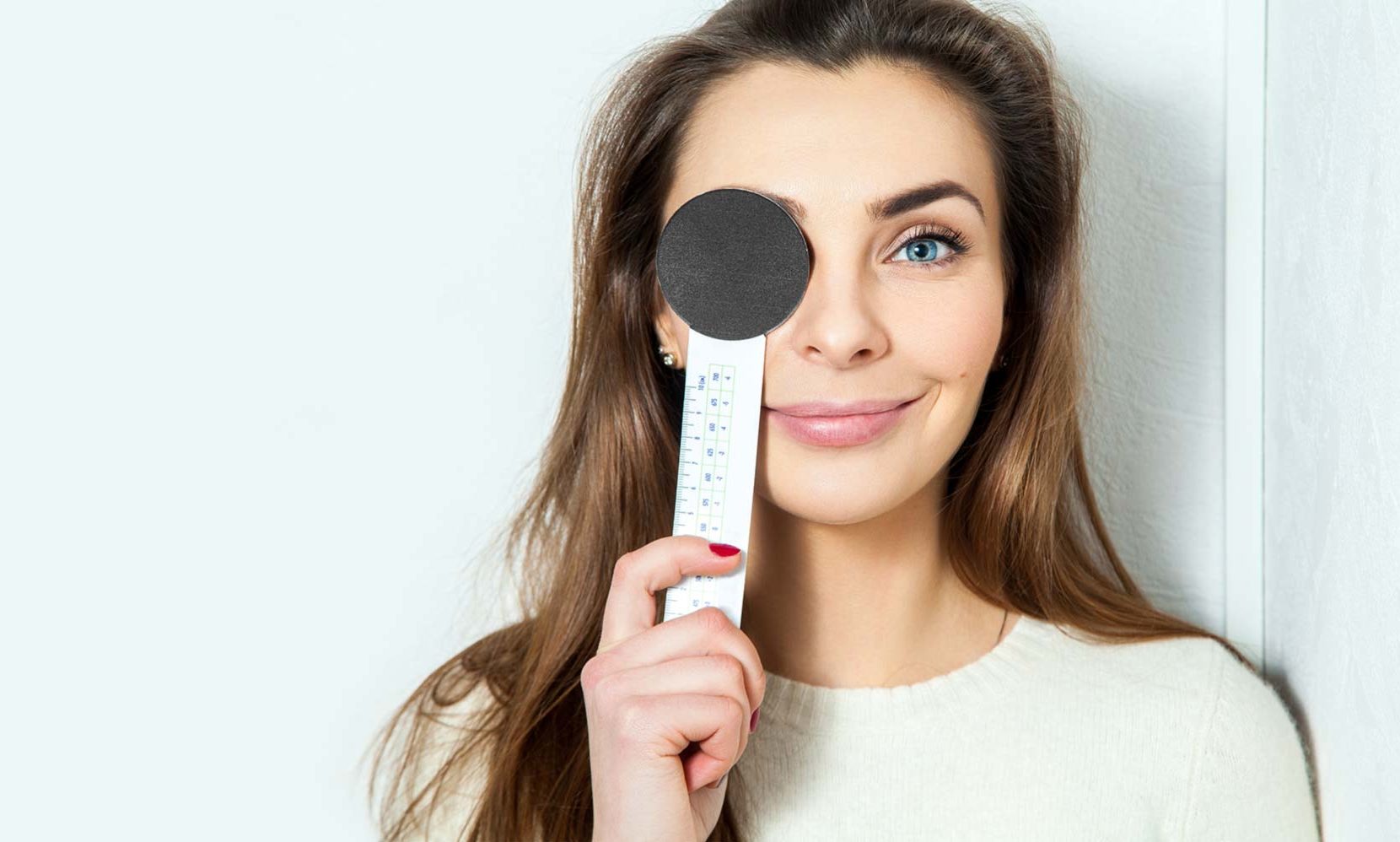 Почему человек часто моргает