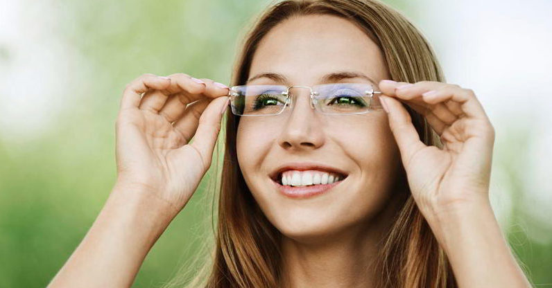 Дальнозоркость - это плюс или минус