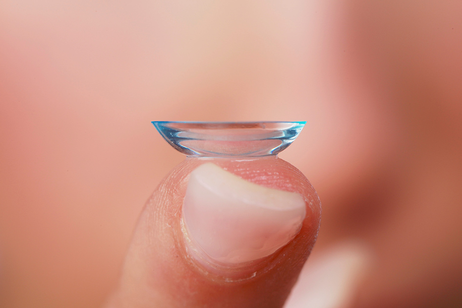 Сравнение однодневных и двухнедельных линз