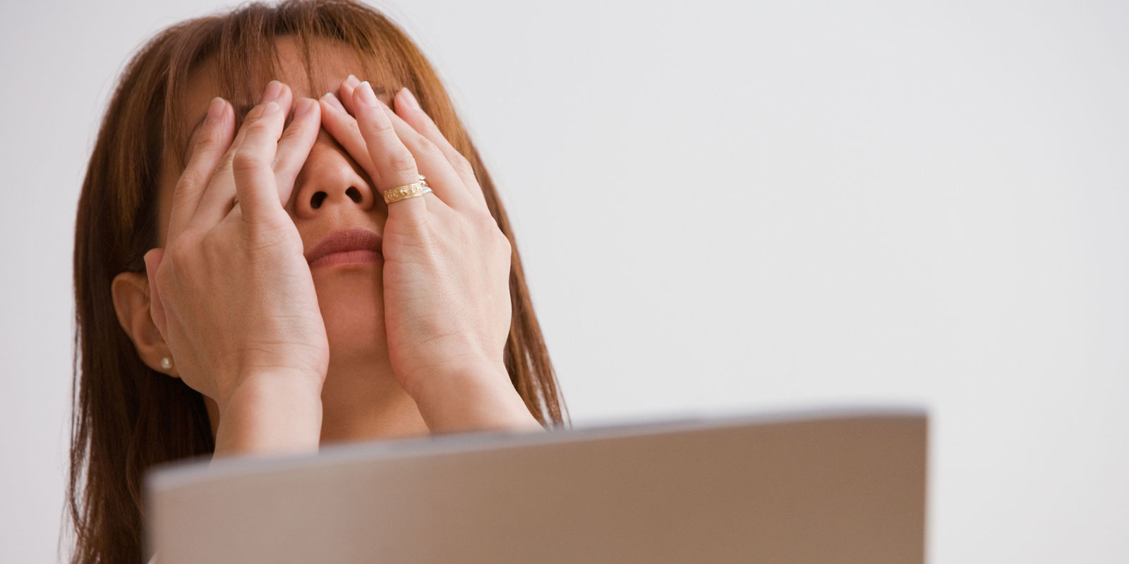 устают глаза