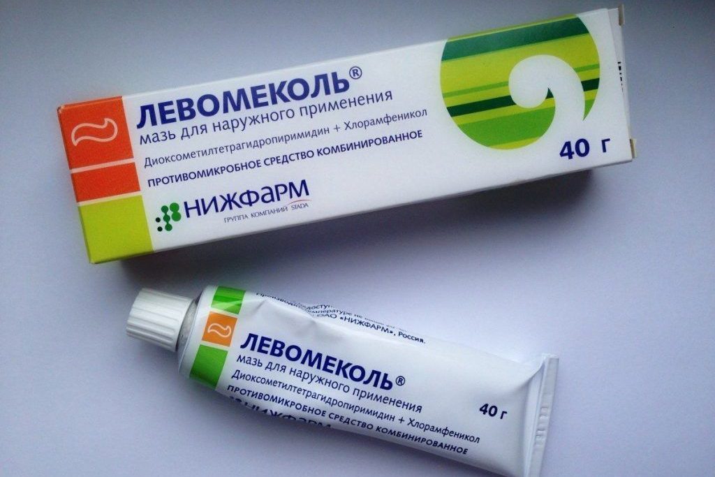 Левомеколь при ячмене на глазу