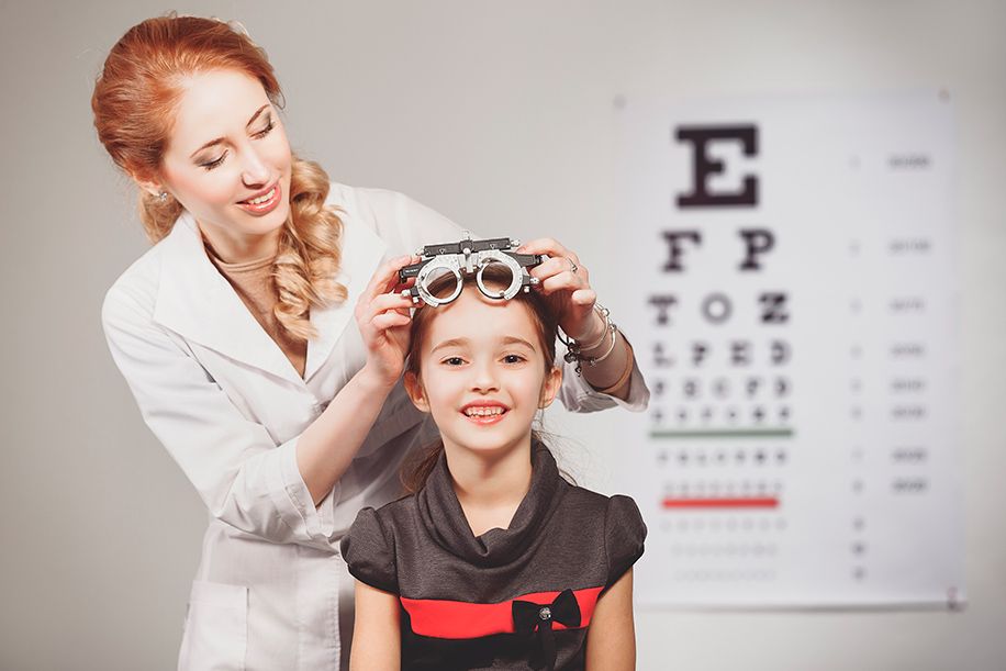 Можно ли детям носить линзы