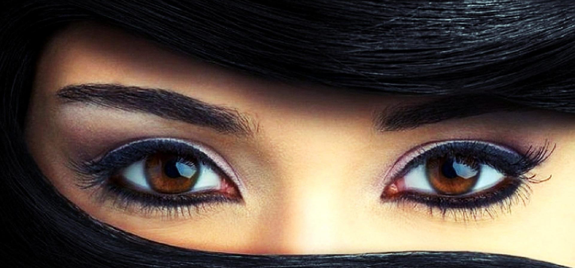 Карий цвет глаз