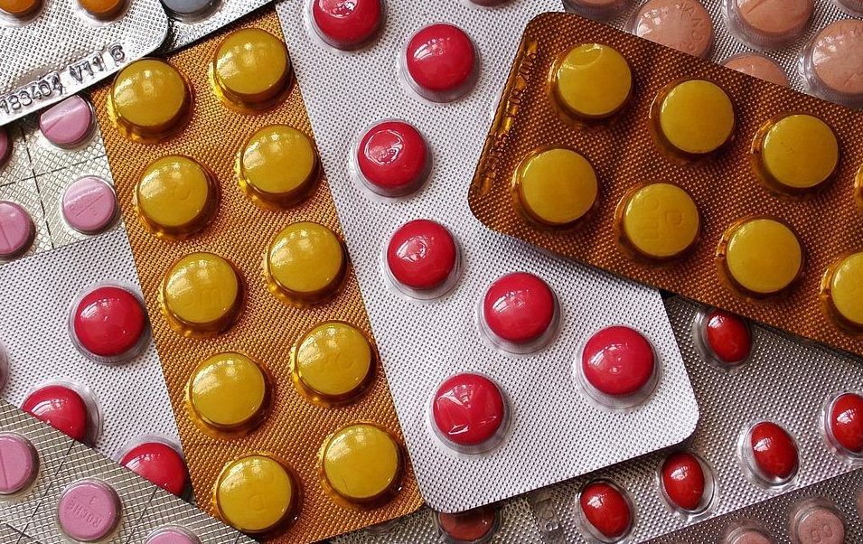 Таблетки от отеков под глазами