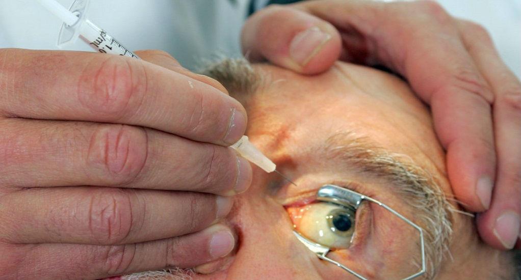 Уколы в глаз