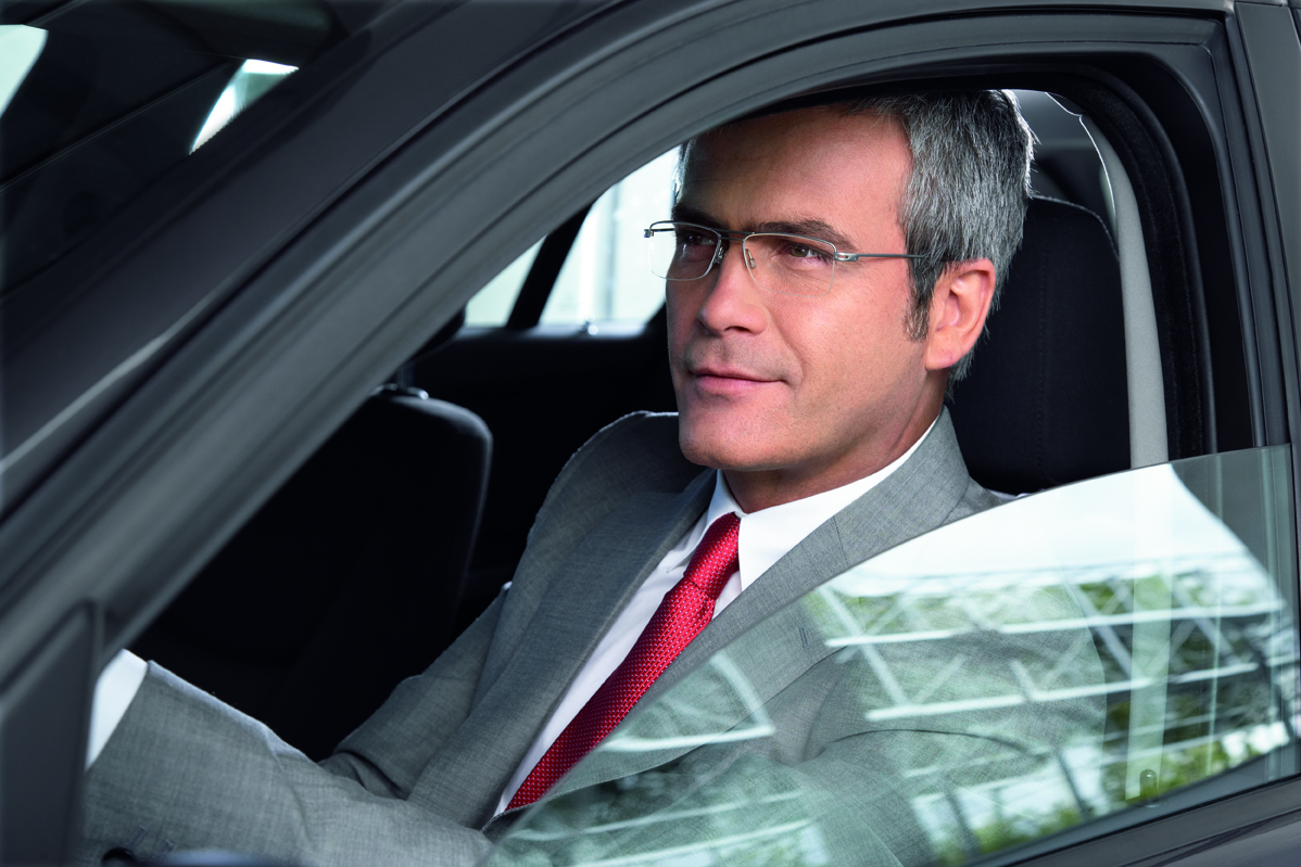 С каким зрением можно получить права