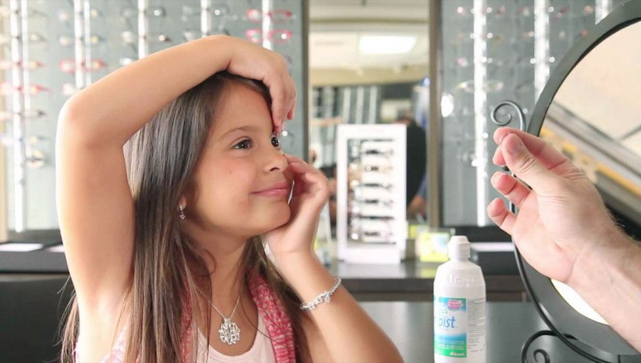 Как надеть и снять линзы