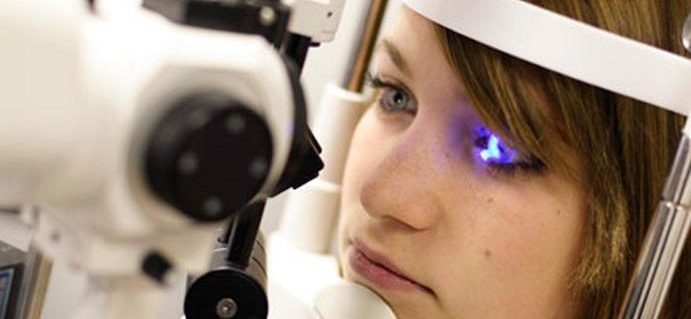 Лазеростимуляция зрения (сетчатки глаза) у детей и взрослых