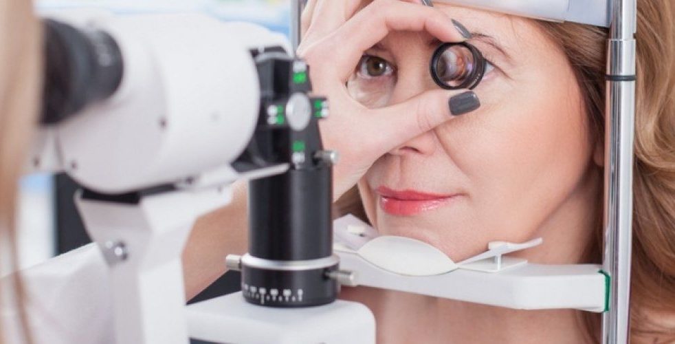 Подбор подходящих линз с врачом