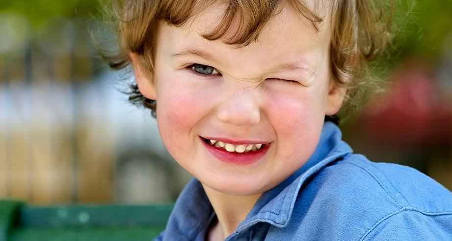 Комаровский о частом моргании у детей