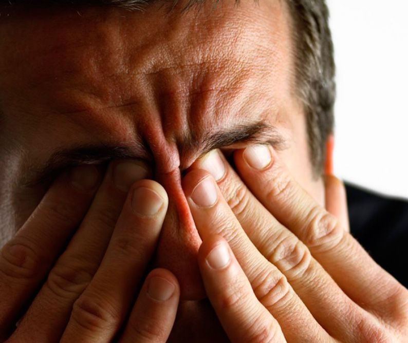 Чувство рези при привыкании к контактным линзам